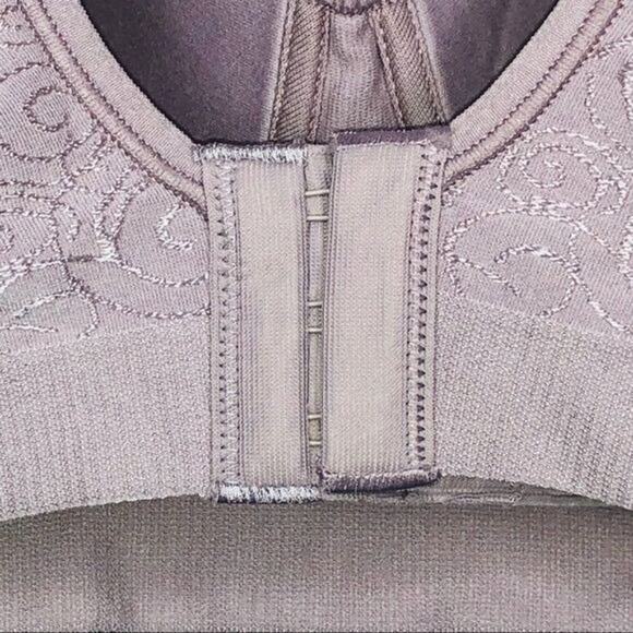 Bali Comfort Revolution Wirefree Bra  3463 - Picture 4 of 9